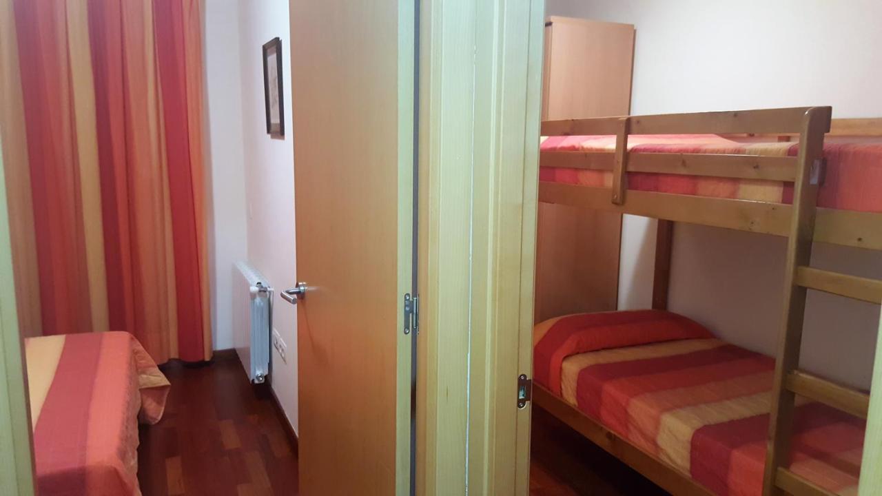 Can Marxant, Centrico, Servicios Al Lado Y Cruce De Senderos Mollo Exterior photo